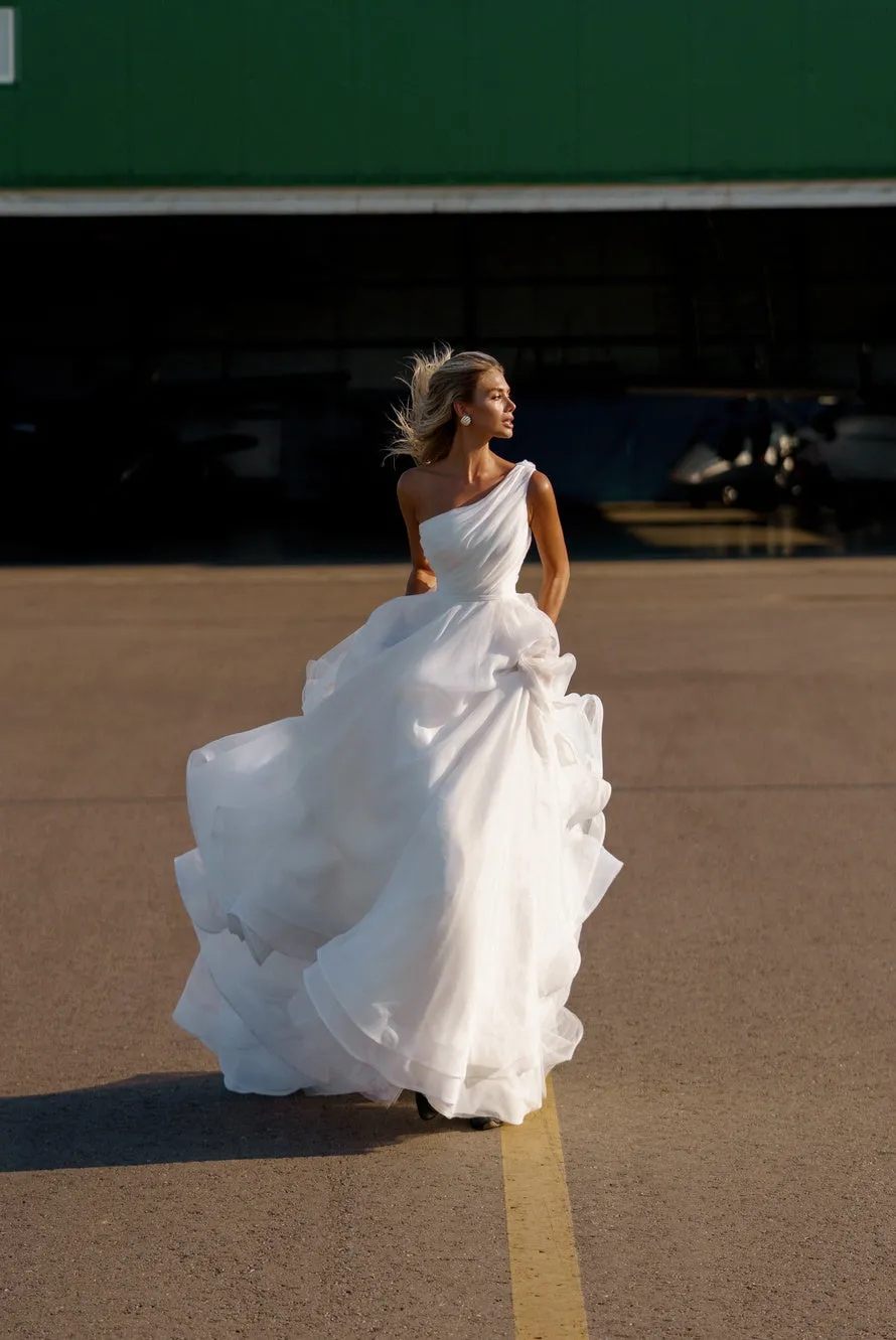 A Line Wedding Dresses Sleeveless Pleat Floor Length Bohemian Beach