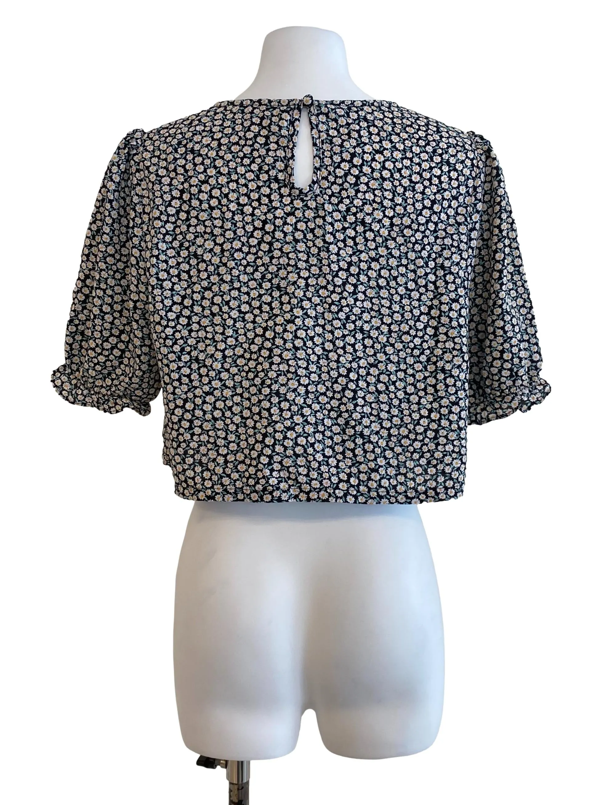 Black Daisy Print Crop Top
