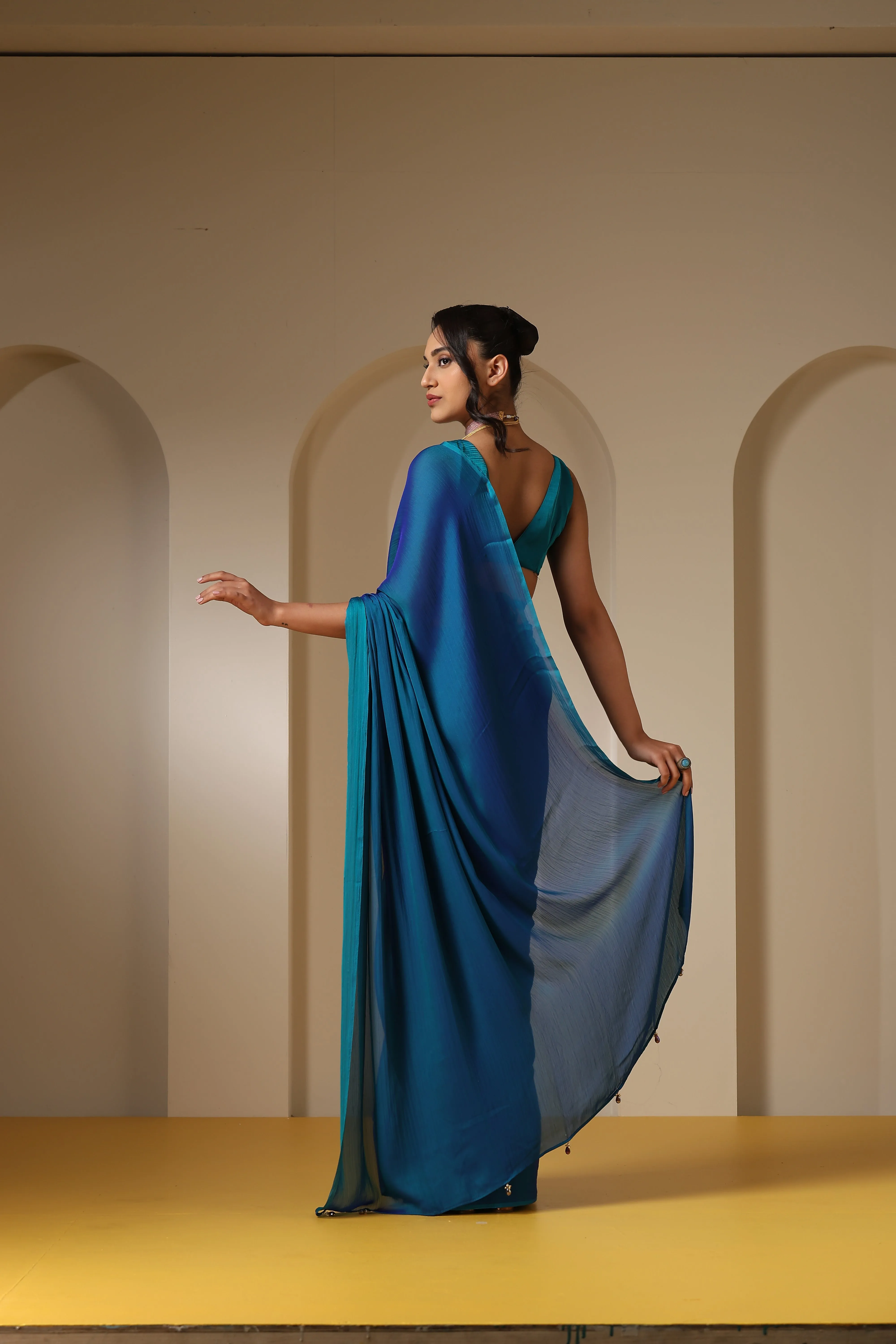 Blue Green Dual Shade Chiffon Saree with Self Blouse Fabric