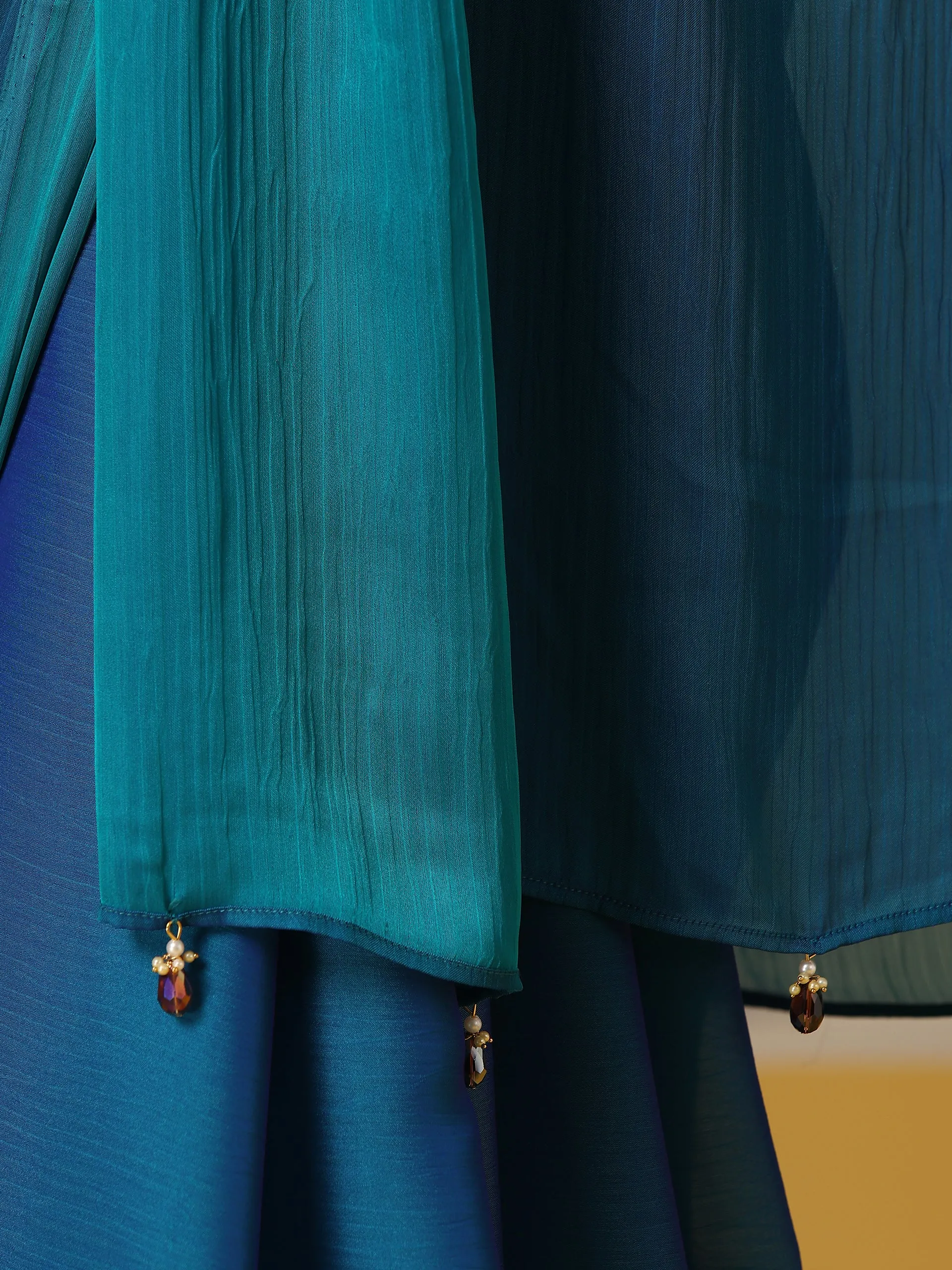 Blue Green Dual Shade Chiffon Saree with Self Blouse Fabric