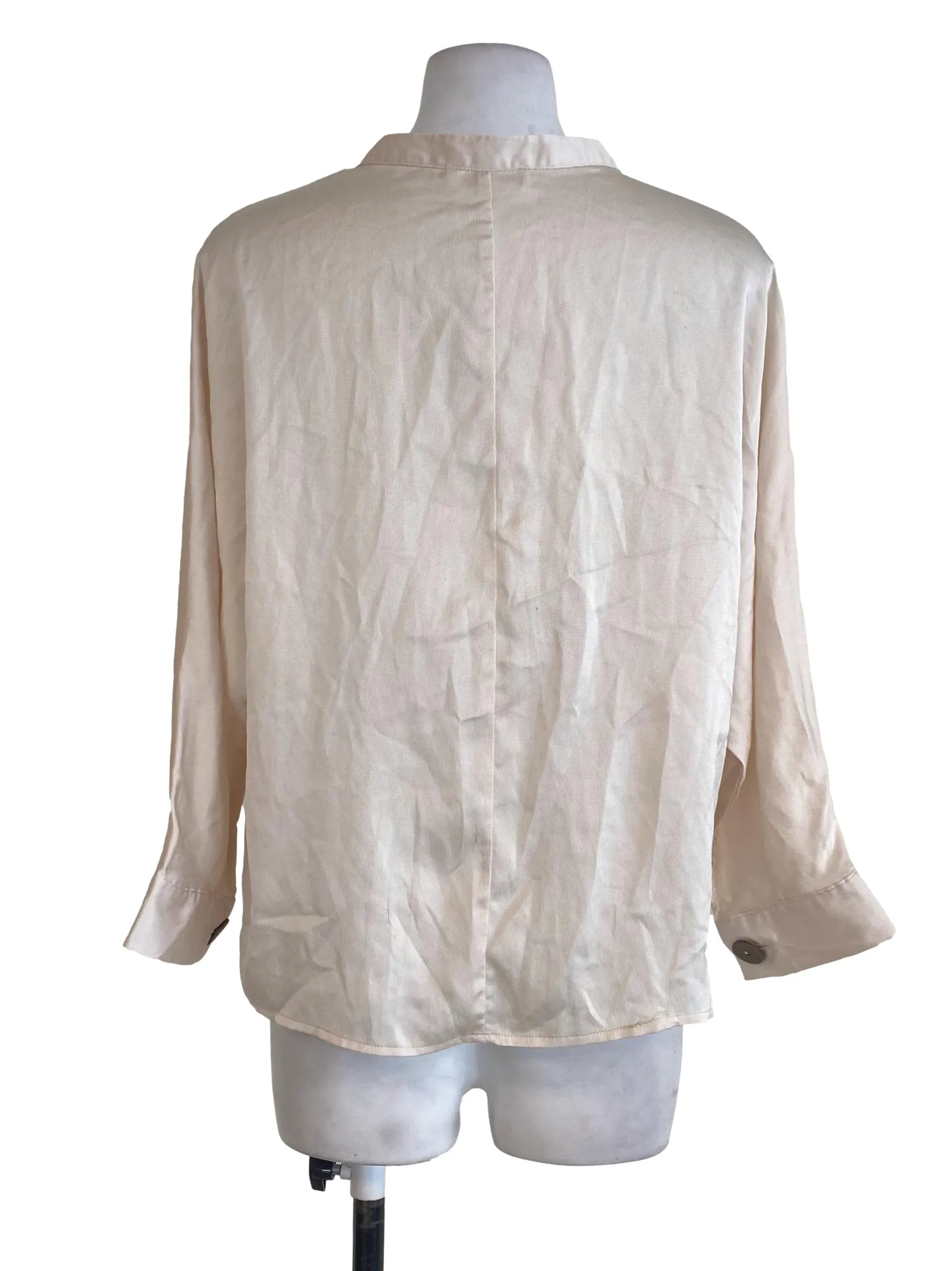 Egg Nog V Neck Top