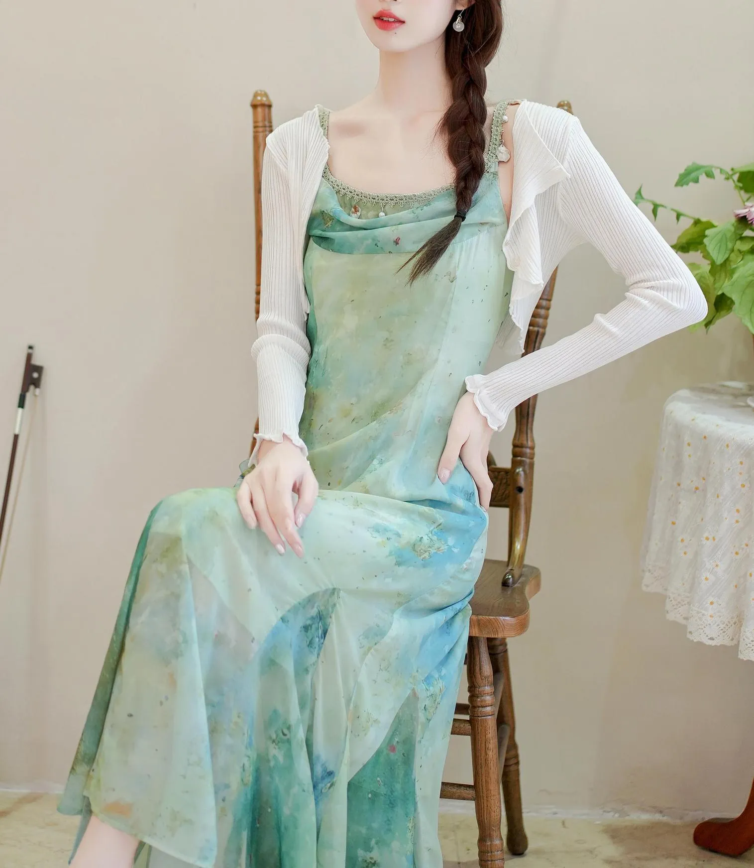 Graceful A-line Strappy Dress Featuring a Stunning Gradient Print