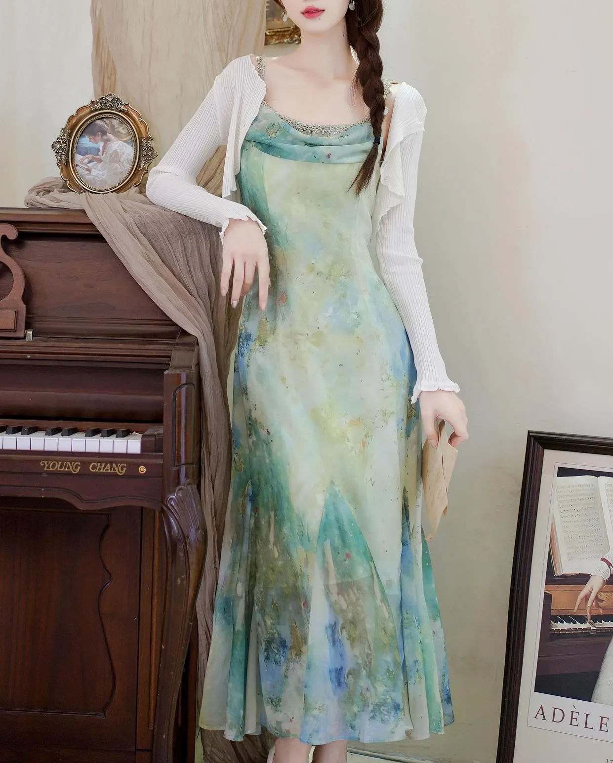 Graceful A-line Strappy Dress Featuring a Stunning Gradient Print