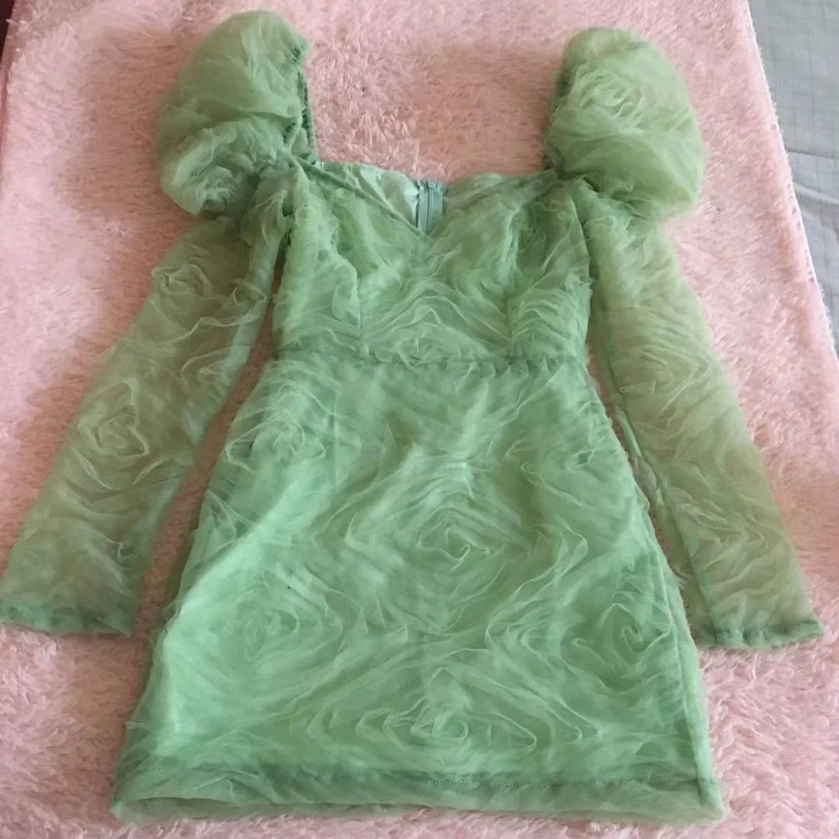 Green floral puff sleeve bodycon dress