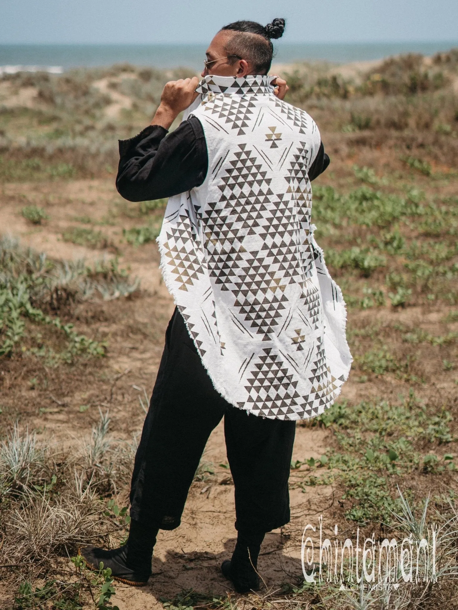 Mens Vest Jacket / Black & White