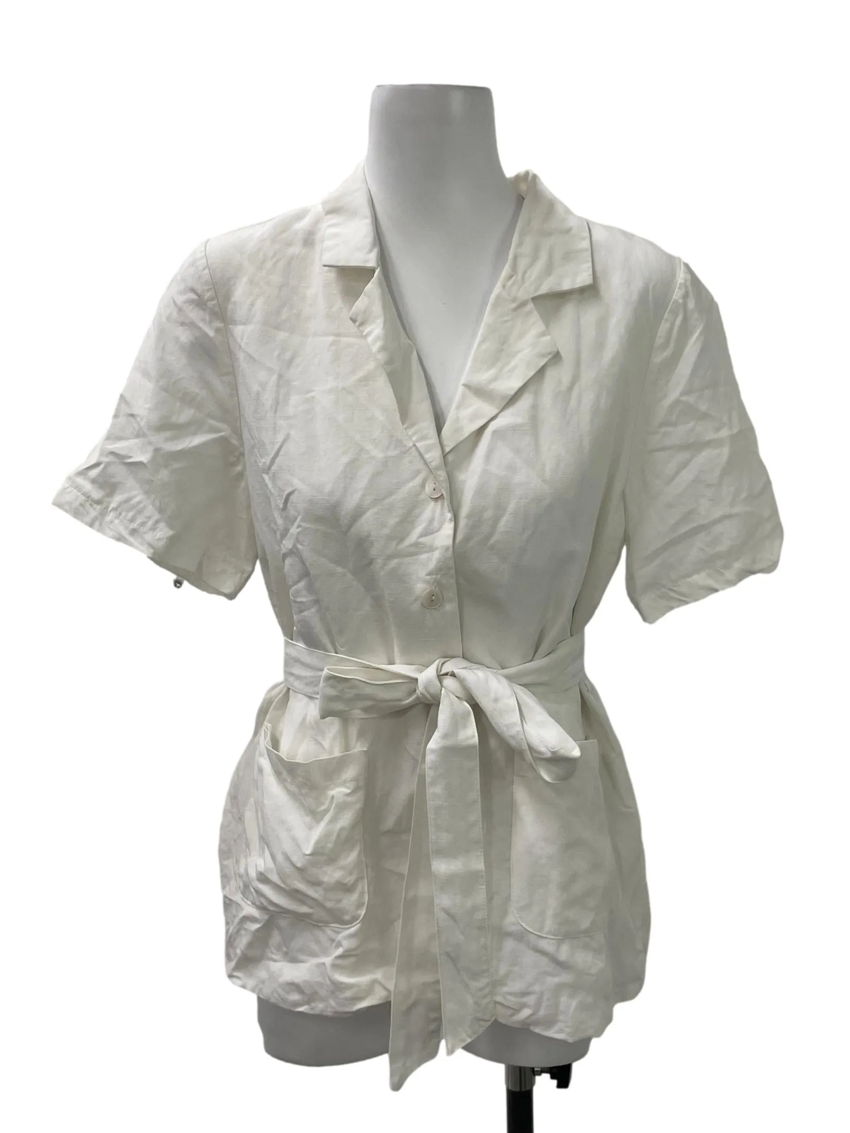 White Collar Button Top TEM