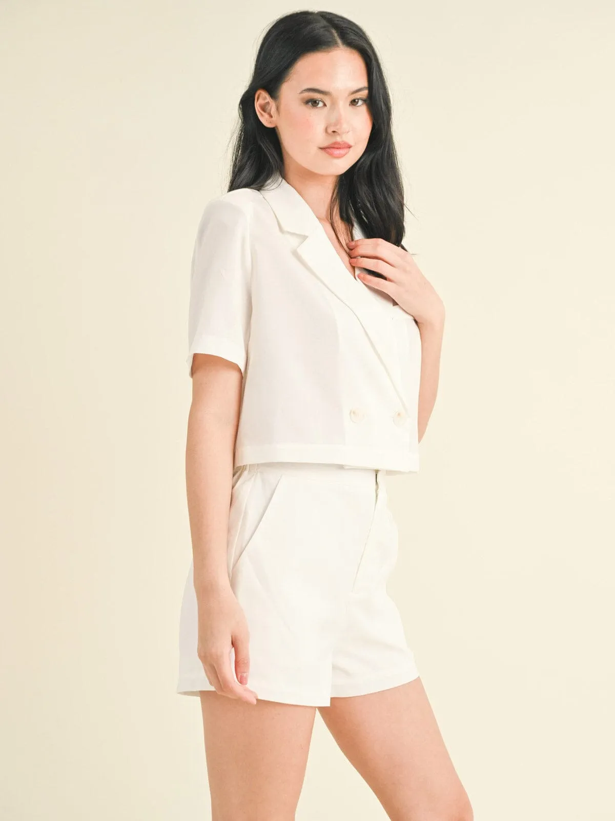 WOMEN'S SHORT SLEEVE TOP & BUTTON CLOSURE SHORTS 2PC. SET